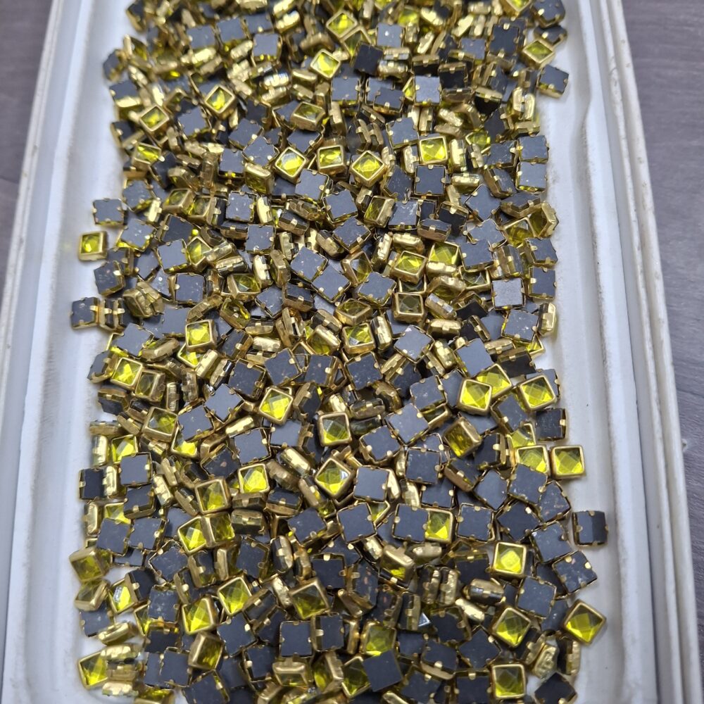 yellow kundan