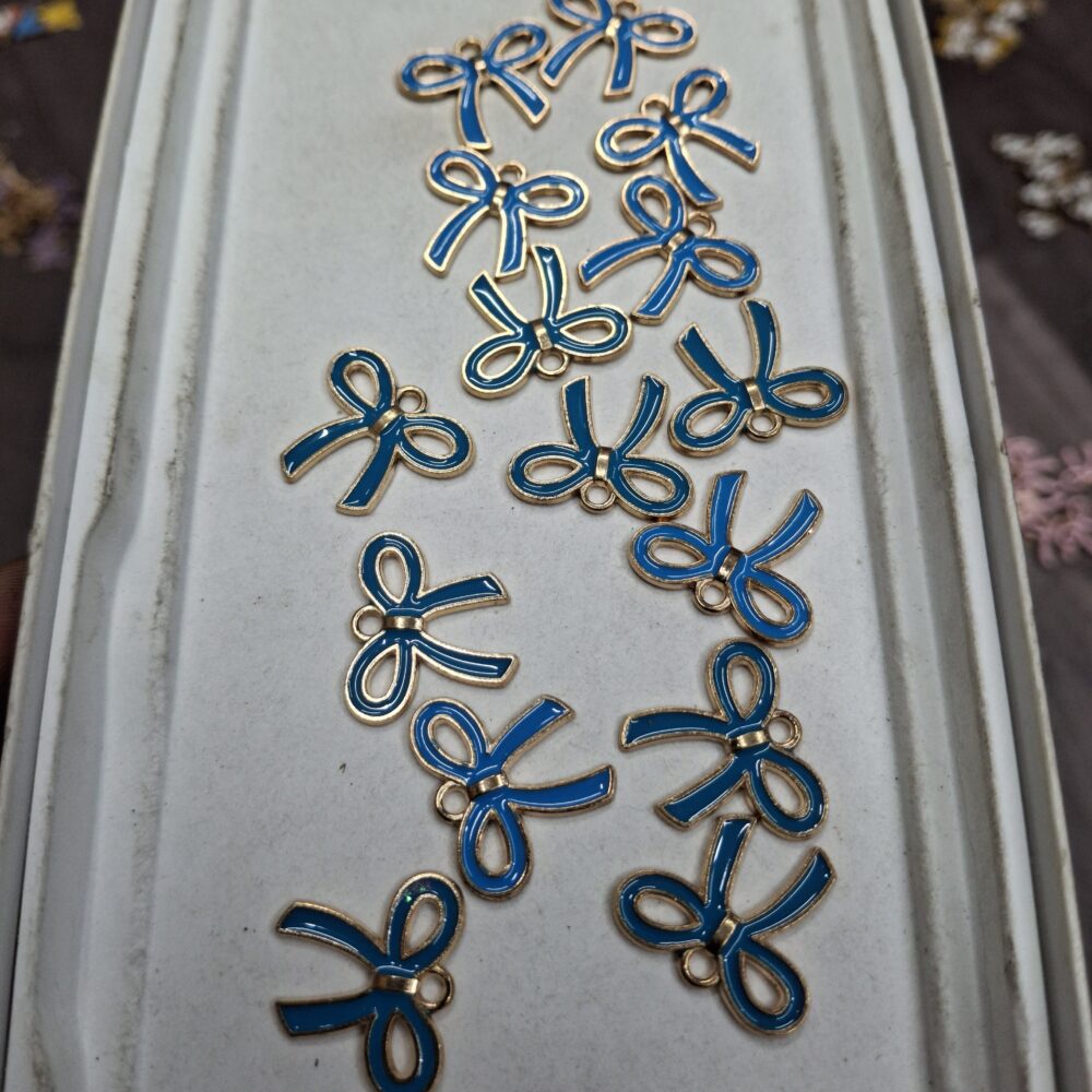 blue bow charm