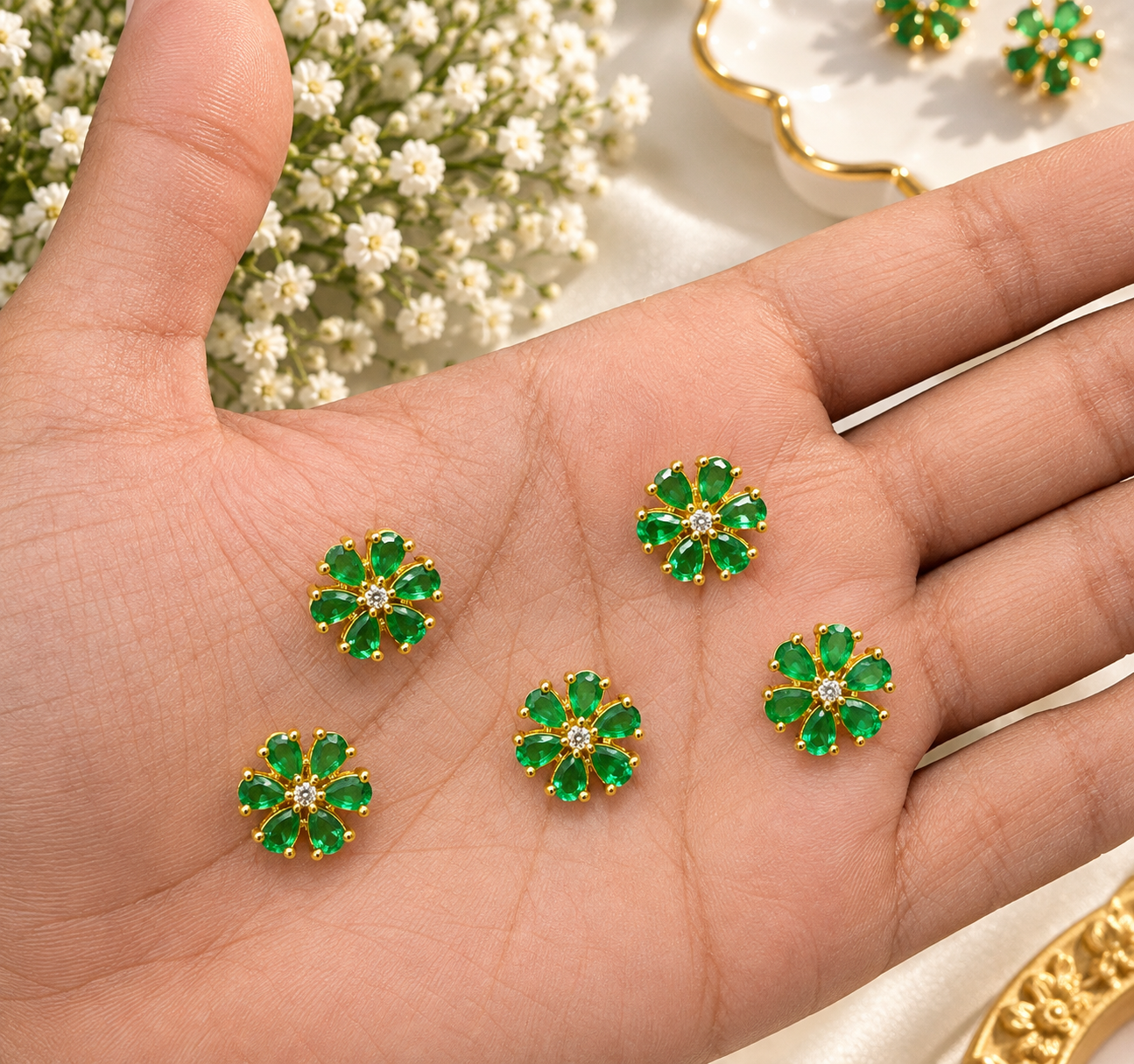 ad pendant green