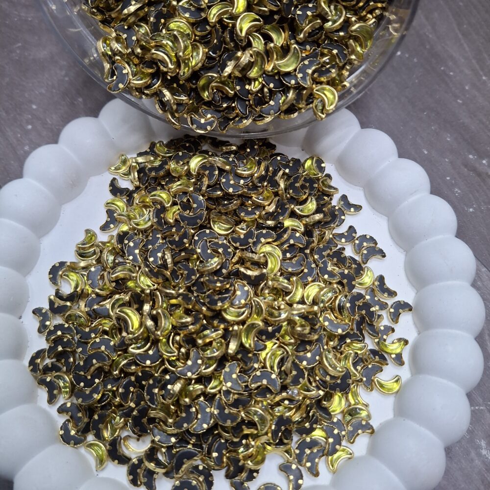 moon yellow kundan