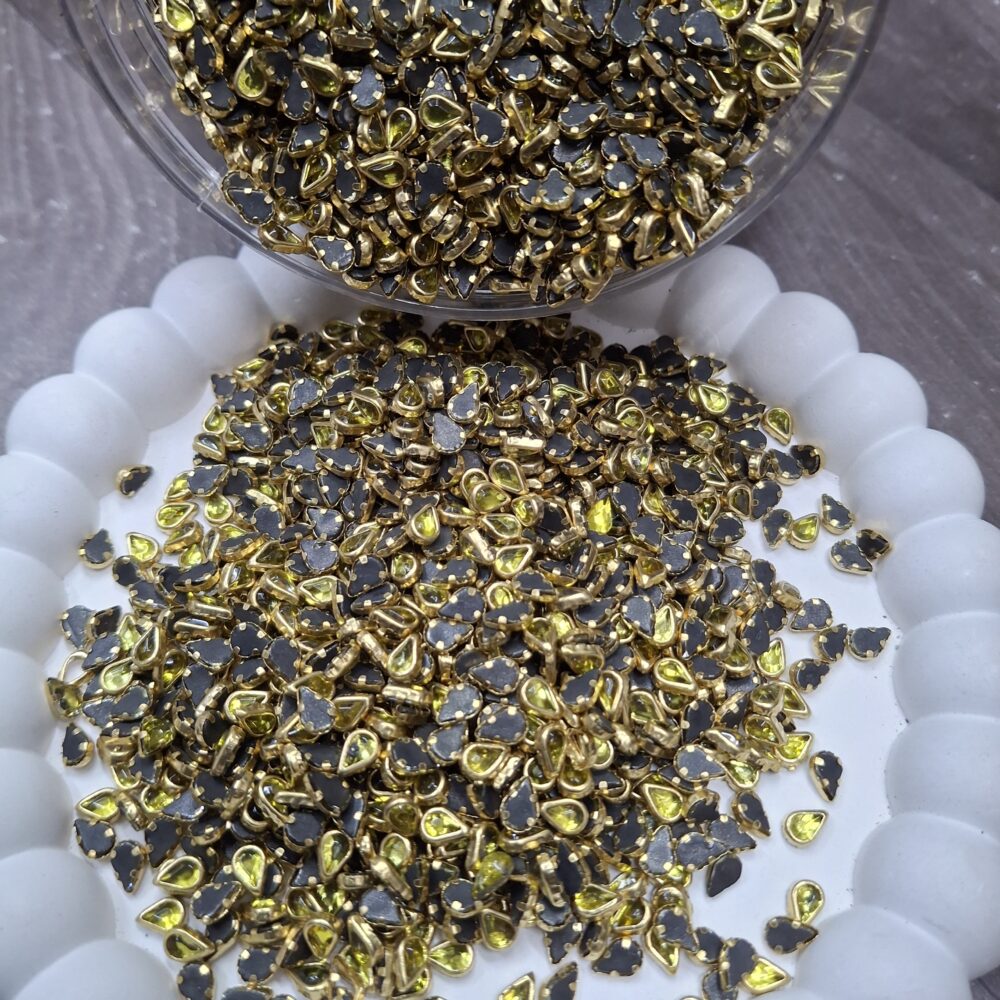 tilak yellow small